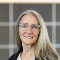 Headshot of Teri Perry